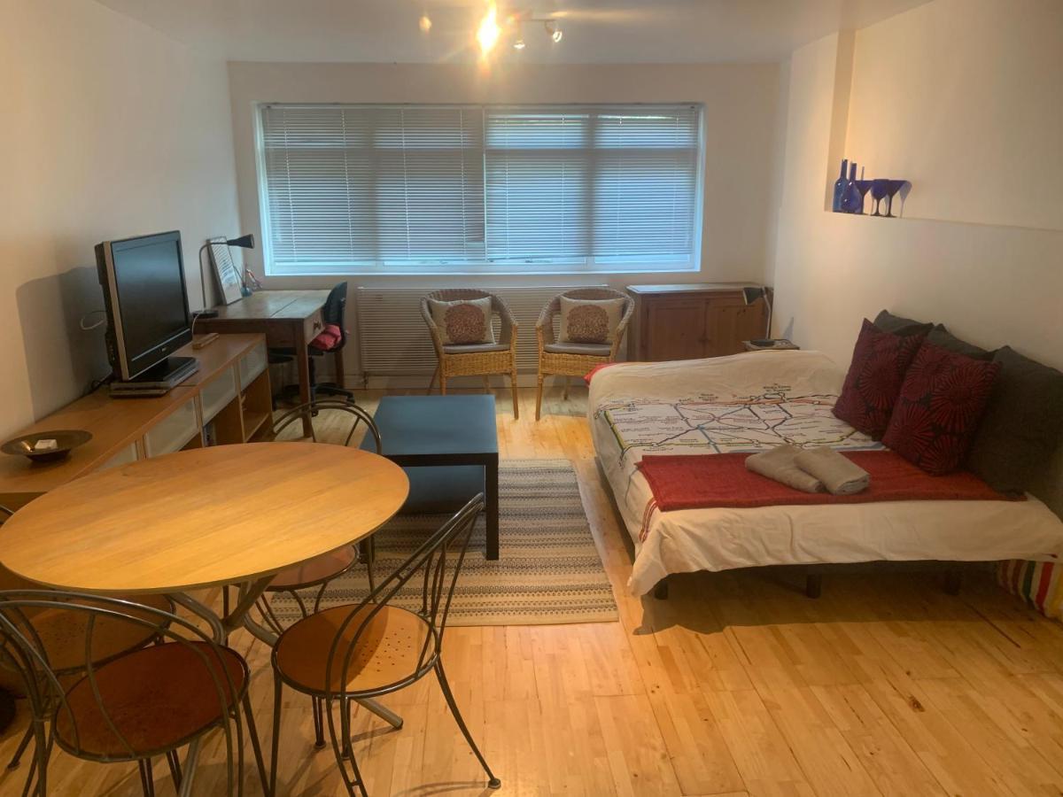 Cozy 1 Bedroom Basement Flat Λονδίνο Εξωτερικό φωτογραφία