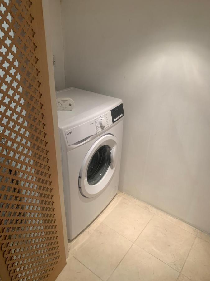 Cozy 1 Bedroom Basement Flat Λονδίνο Εξωτερικό φωτογραφία