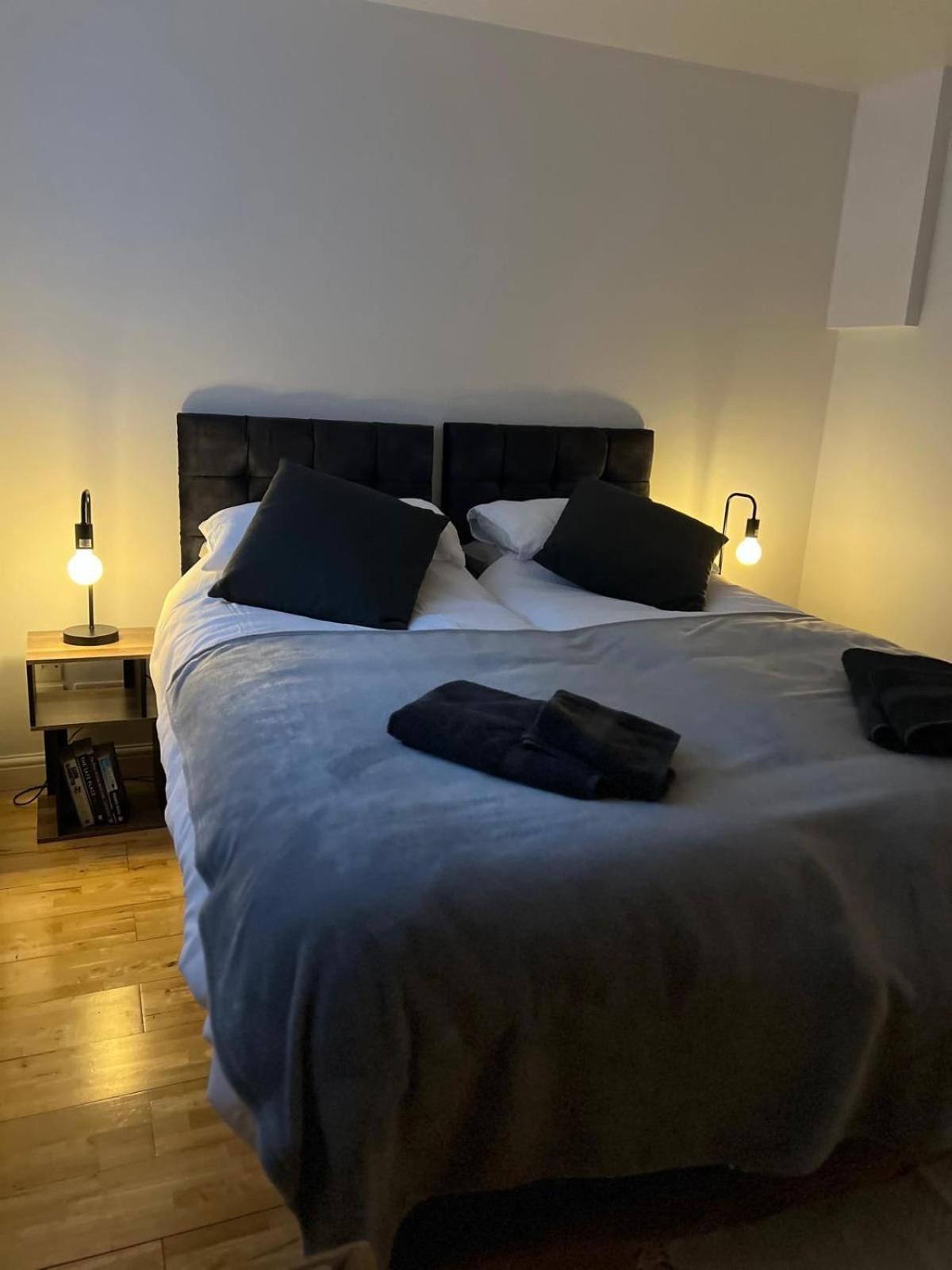 Cozy 1 Bedroom Basement Flat Λονδίνο Εξωτερικό φωτογραφία